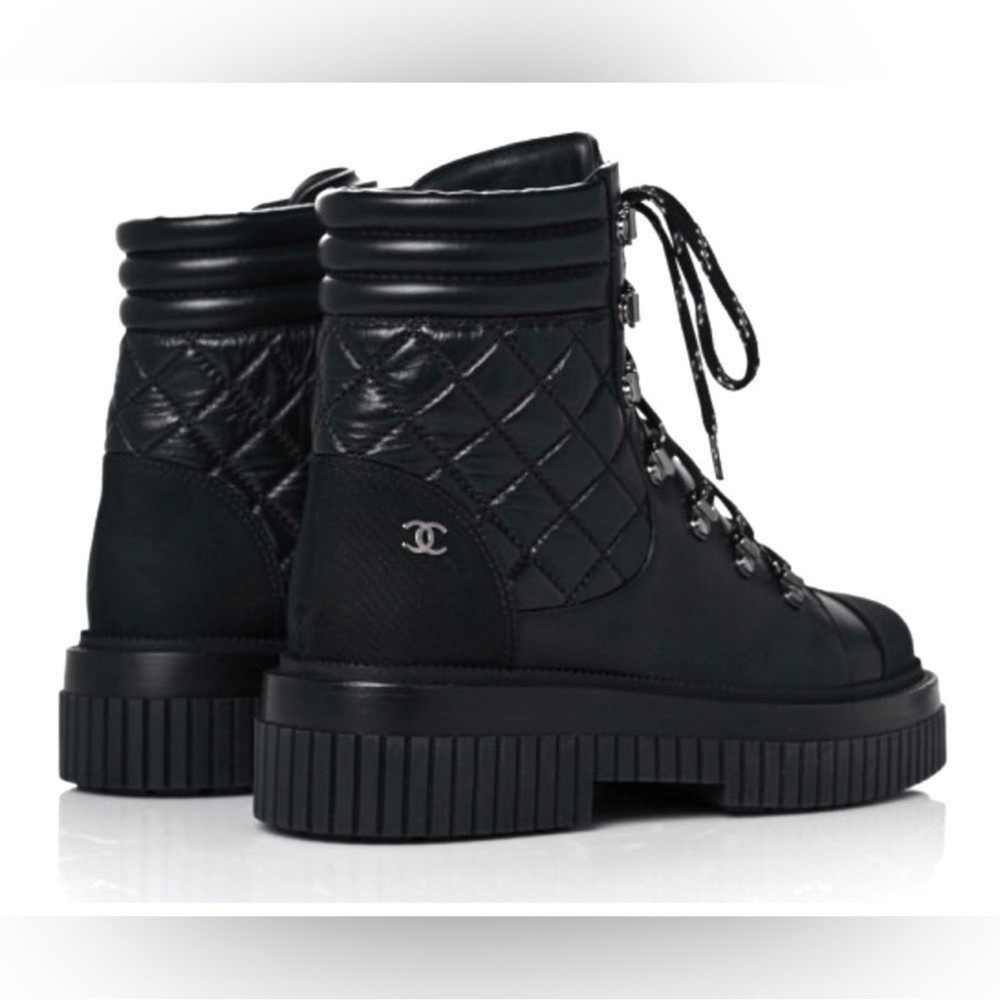 CHANEL Combat Calfskin Grosgrain Quilted Lace Up Boots Size 37 - Picture 3 of 17